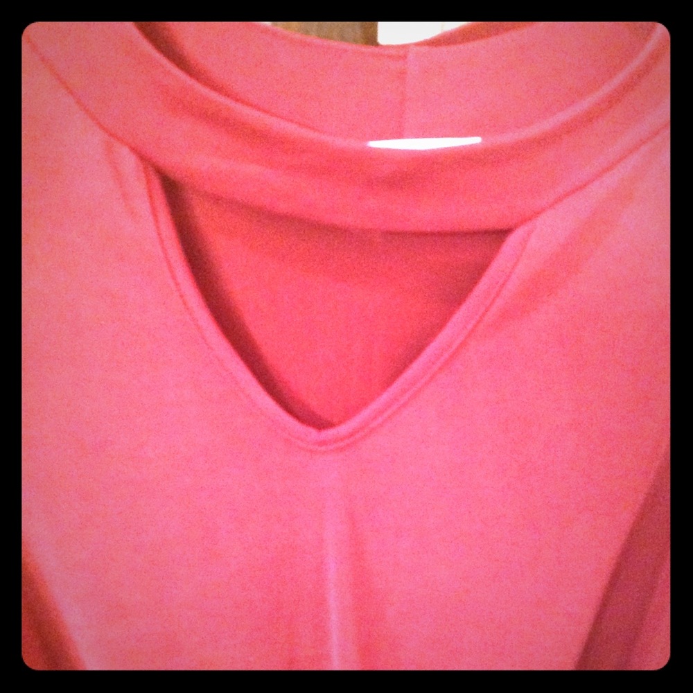 Cut out top with knot detail